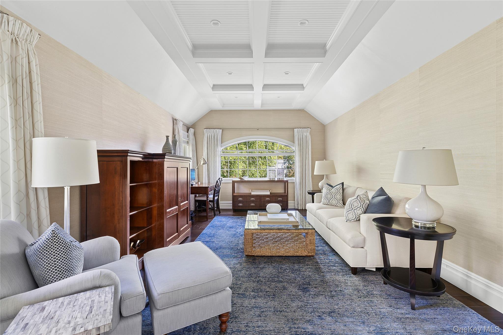 #19 photo, 34 Post Fields Lane, Quogue , NY 11959