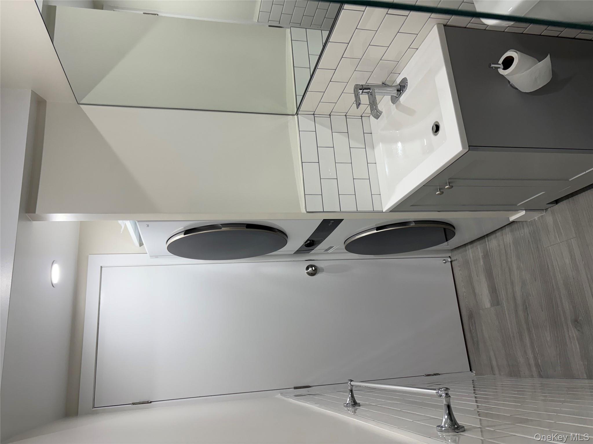 #10 photo, 3068 45th Street, Astoria , NY 11103