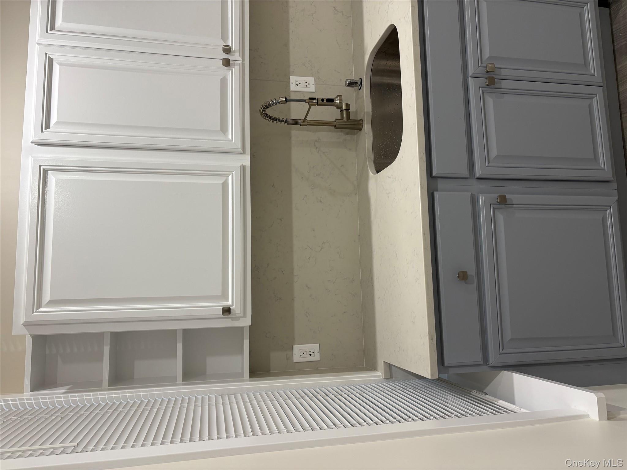 #17 photo, 3068 45th Street, Astoria , NY 11103