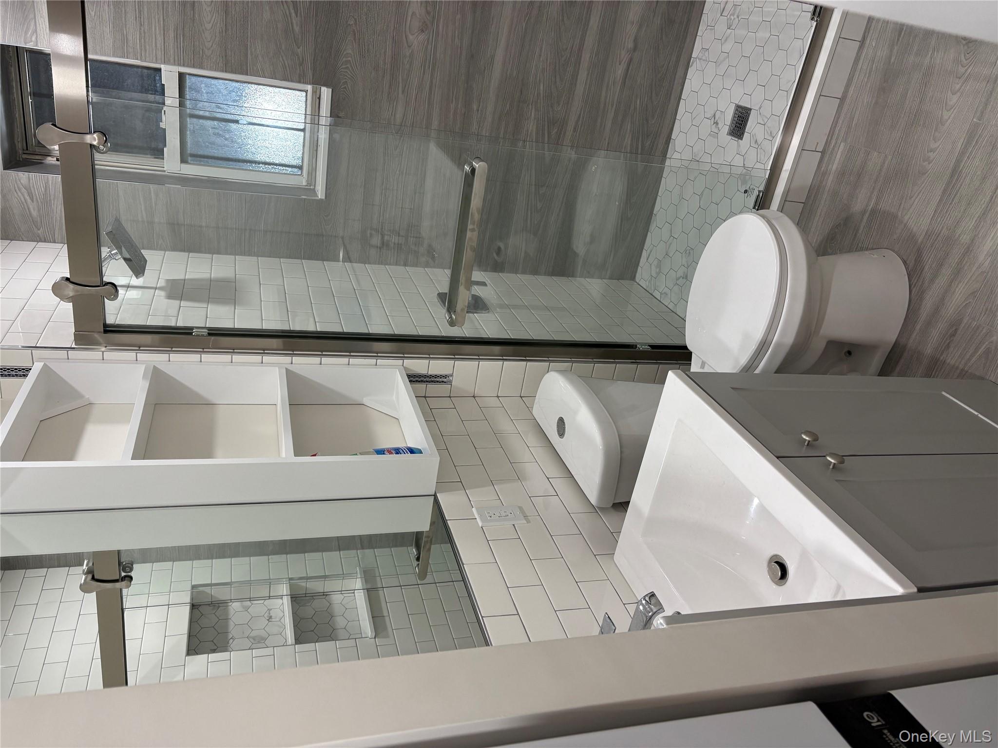 #9 photo, 3068 45th Street, Astoria , NY 11103