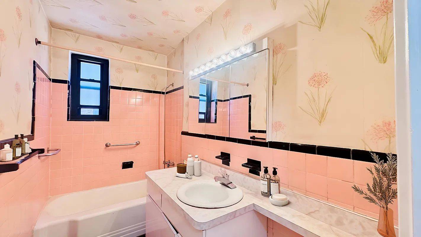 #8 photo, 32-22 91St Street , #106, Jackson Heights , NY 11369