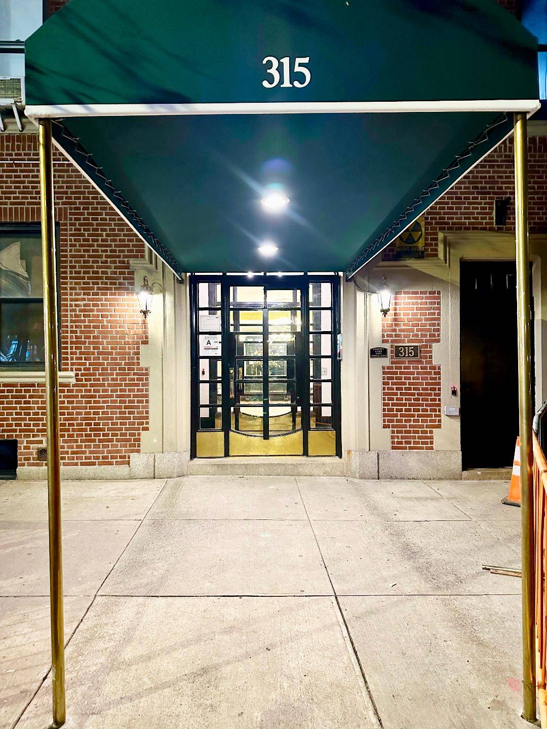 #17 photo, 315 East 77th Street, #6i, NYC , NY 10075