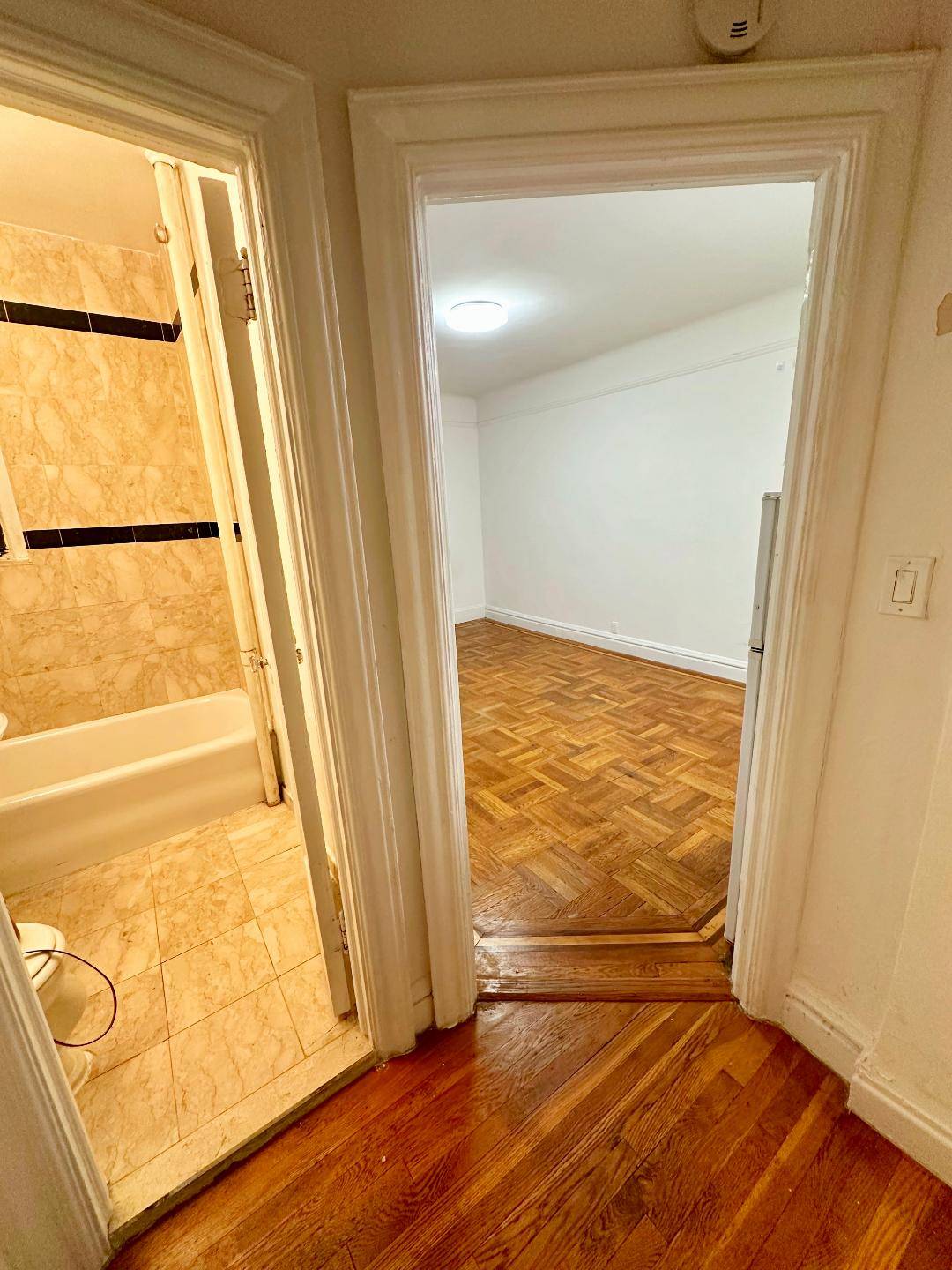 #6 photo, 315 East 77th Street, #6i, NYC , NY 10075