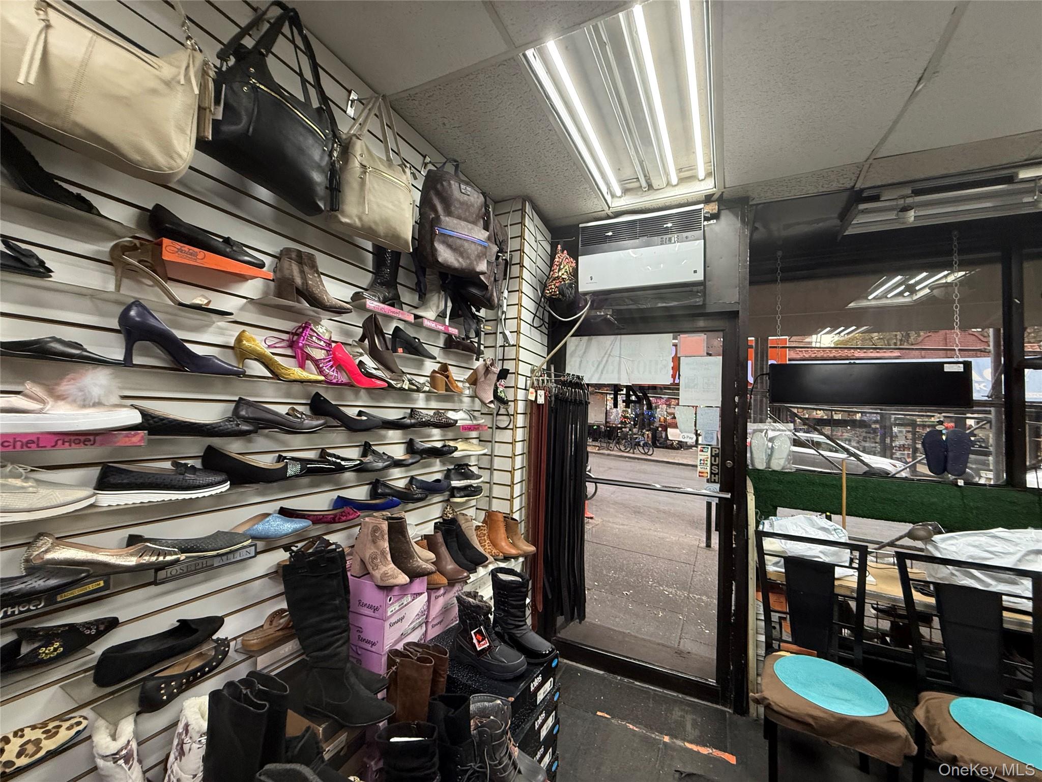 #14 photo, 741 Lydig Avenue, Bronx , NY 10462