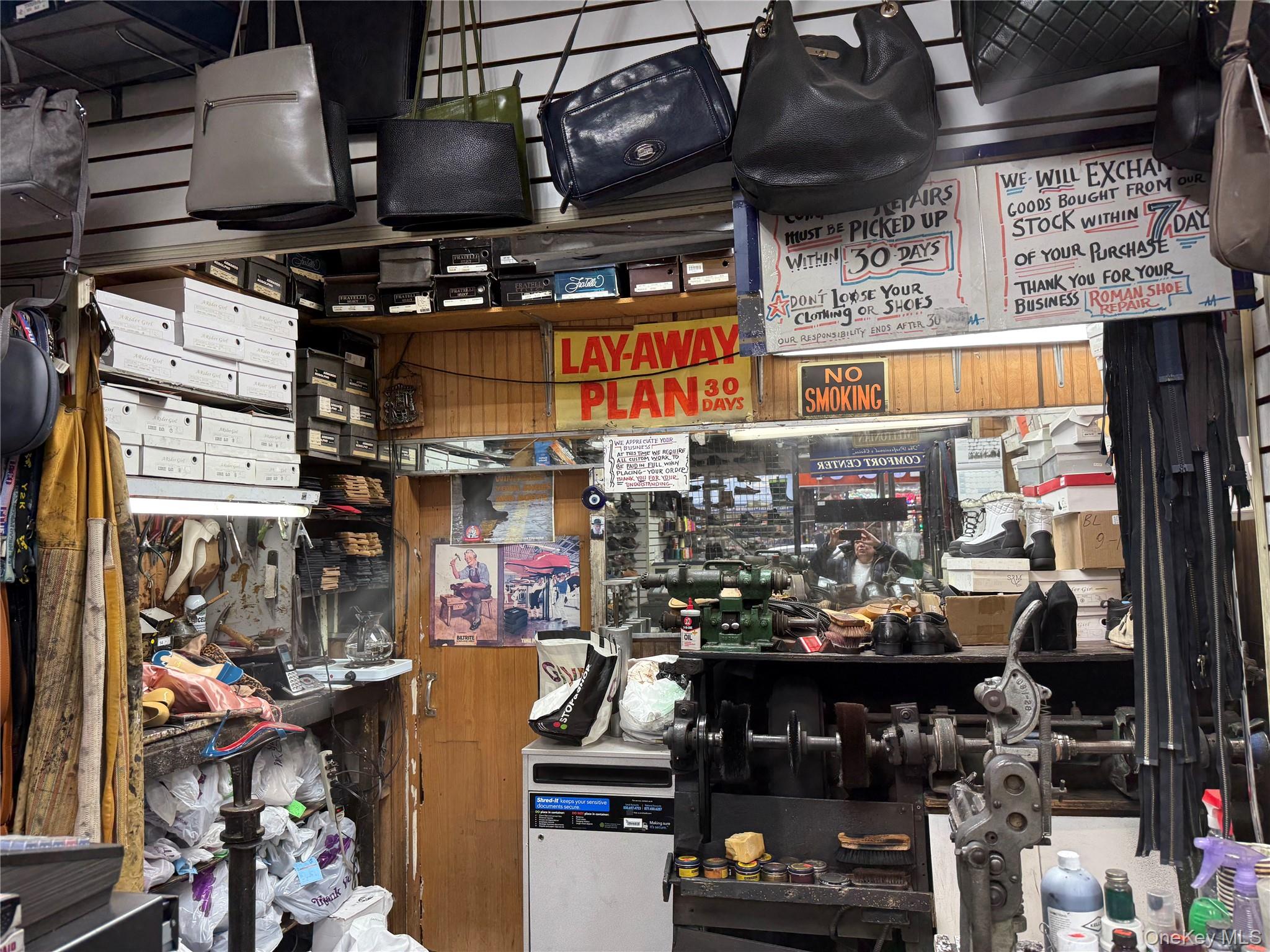 #19 photo, 741 Lydig Avenue, Bronx , NY 10462