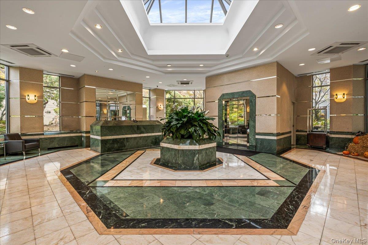 #5 photo, 112-01 Queens Boulevard, Forest Hills , NY 11375