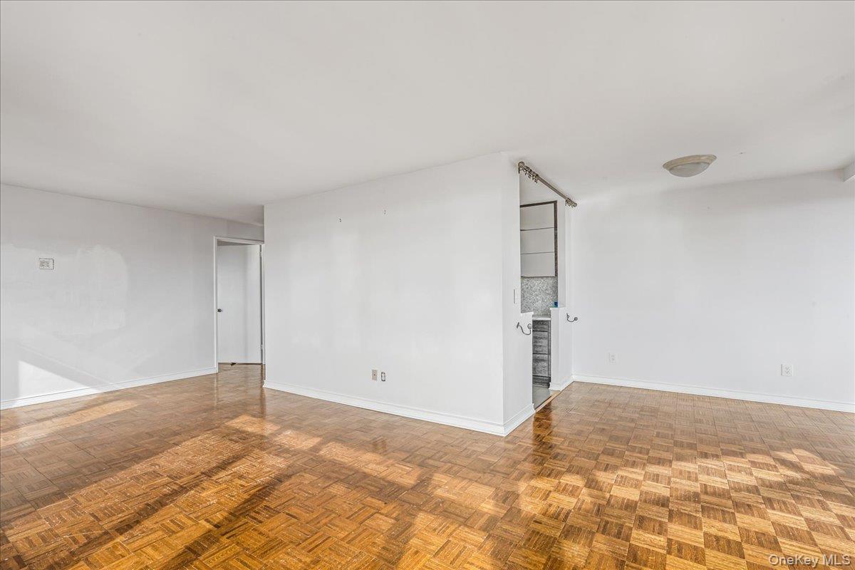 #8 photo, 112-01 Queens Boulevard, Forest Hills , NY 11375