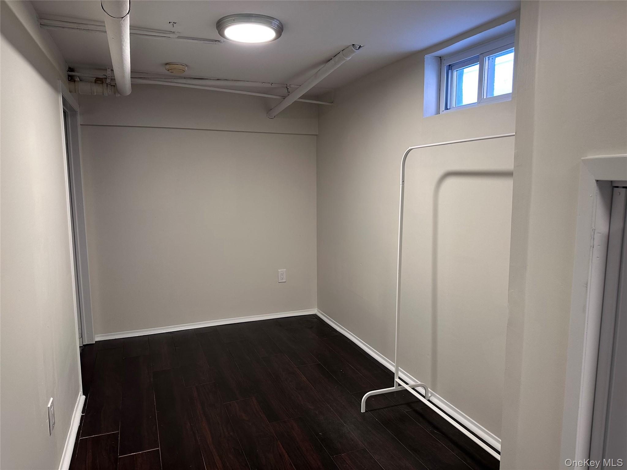 #14 photo, 154 Grant Avenue, Mineola , NY 11501