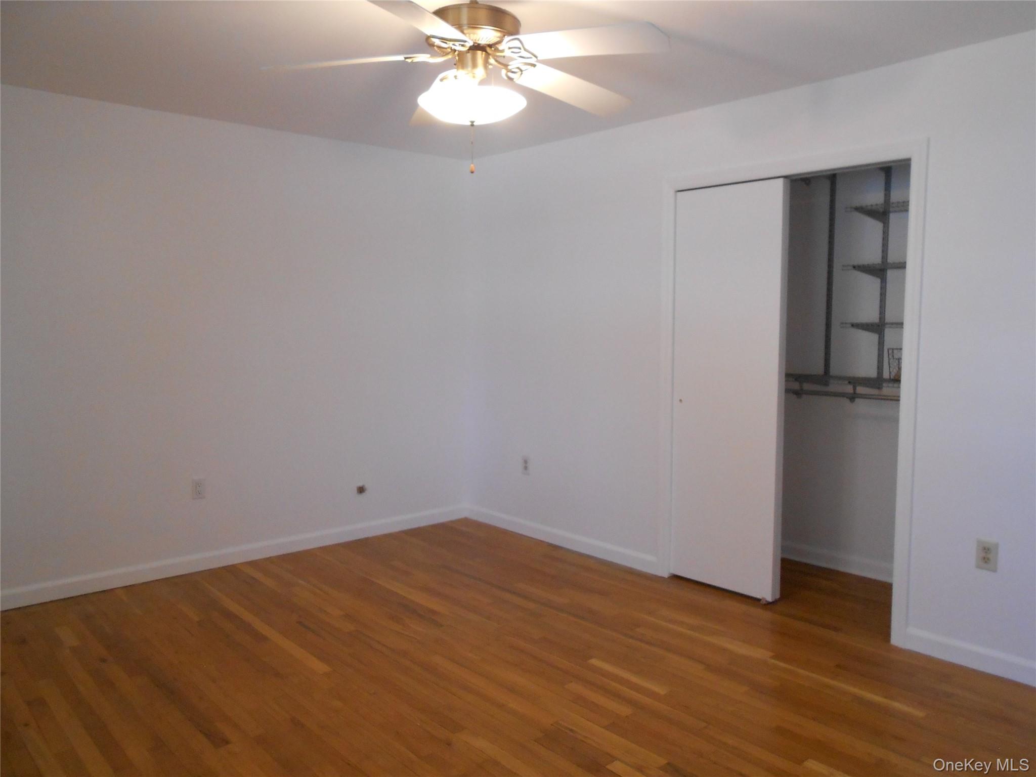 #12 photo, 2 Bushwick Street, 롱 아일랜드 Melville , NY 11747