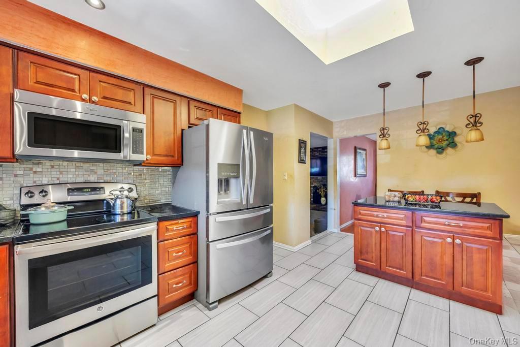 #15 photo, 53 Stevenson Place, Deer Park , NY 11729