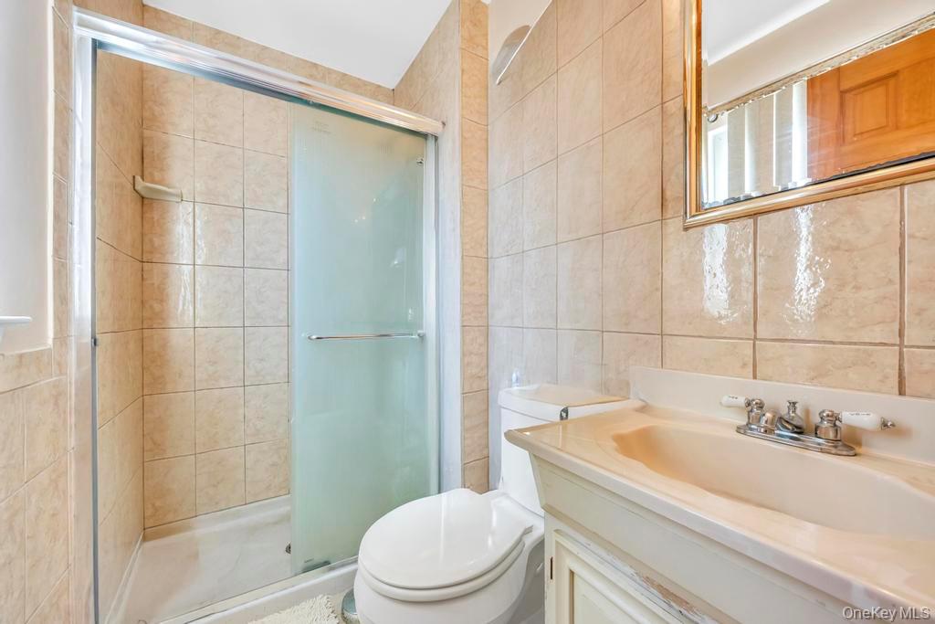 #19 photo, 53 Stevenson Place, Deer Park , NY 11729