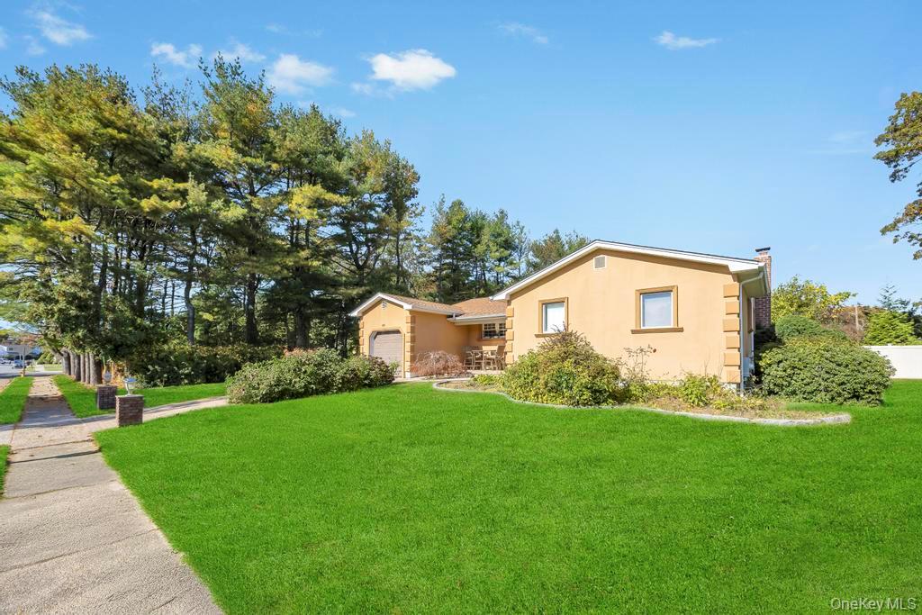 #2 photo, 53 Stevenson Place, Deer Park , NY 11729