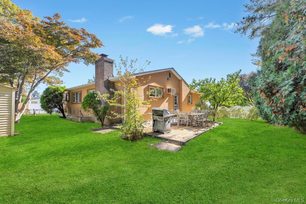 #7 photo, 53 Stevenson Place, Deer Park , NY 11729