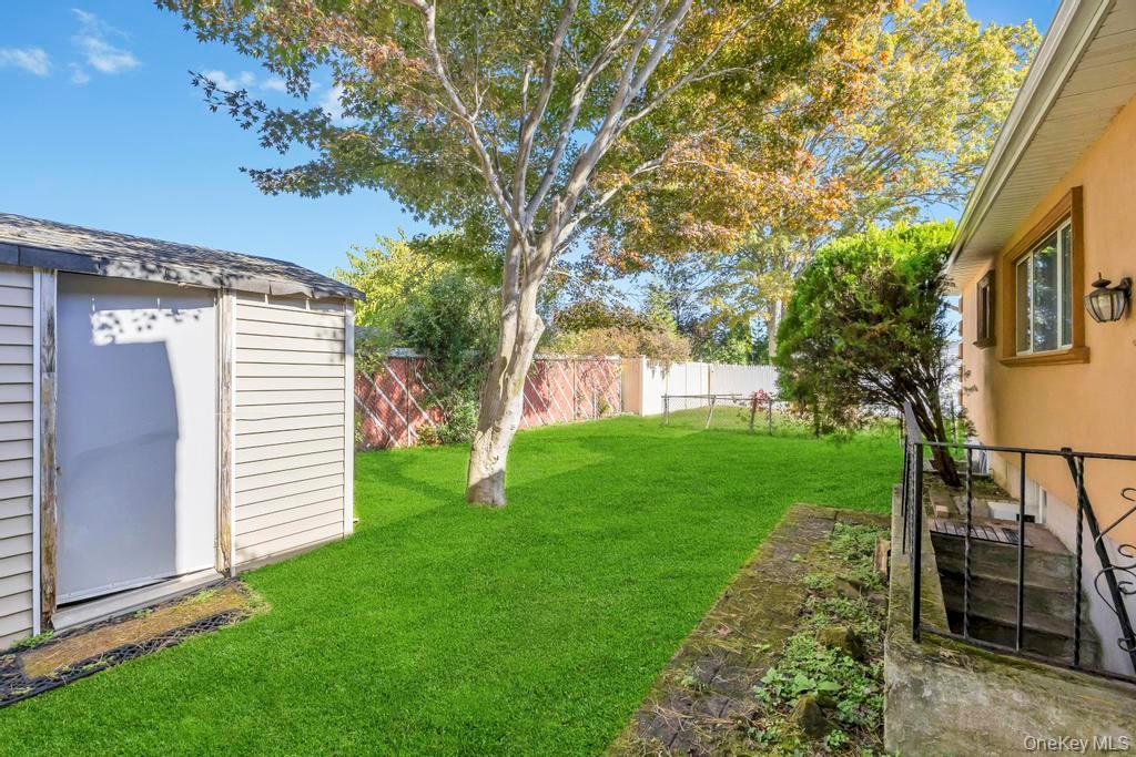 #8 photo, 53 Stevenson Place, Deer Park , NY 11729