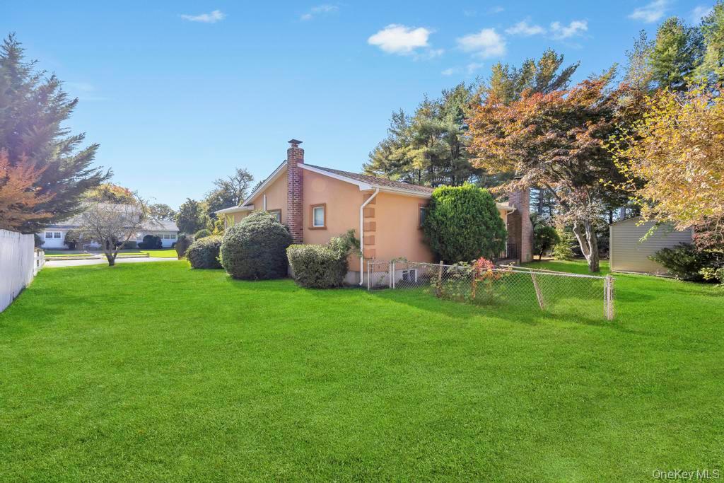 #9 photo, 53 Stevenson Place, Deer Park , NY 11729