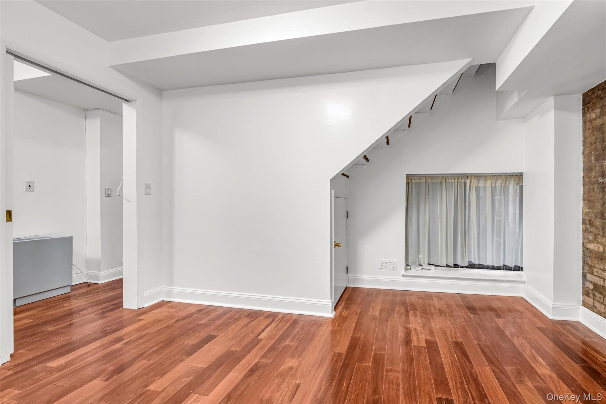 #16 photo, 77 Bleecker Street, New York (Manhattan) , NY 10012