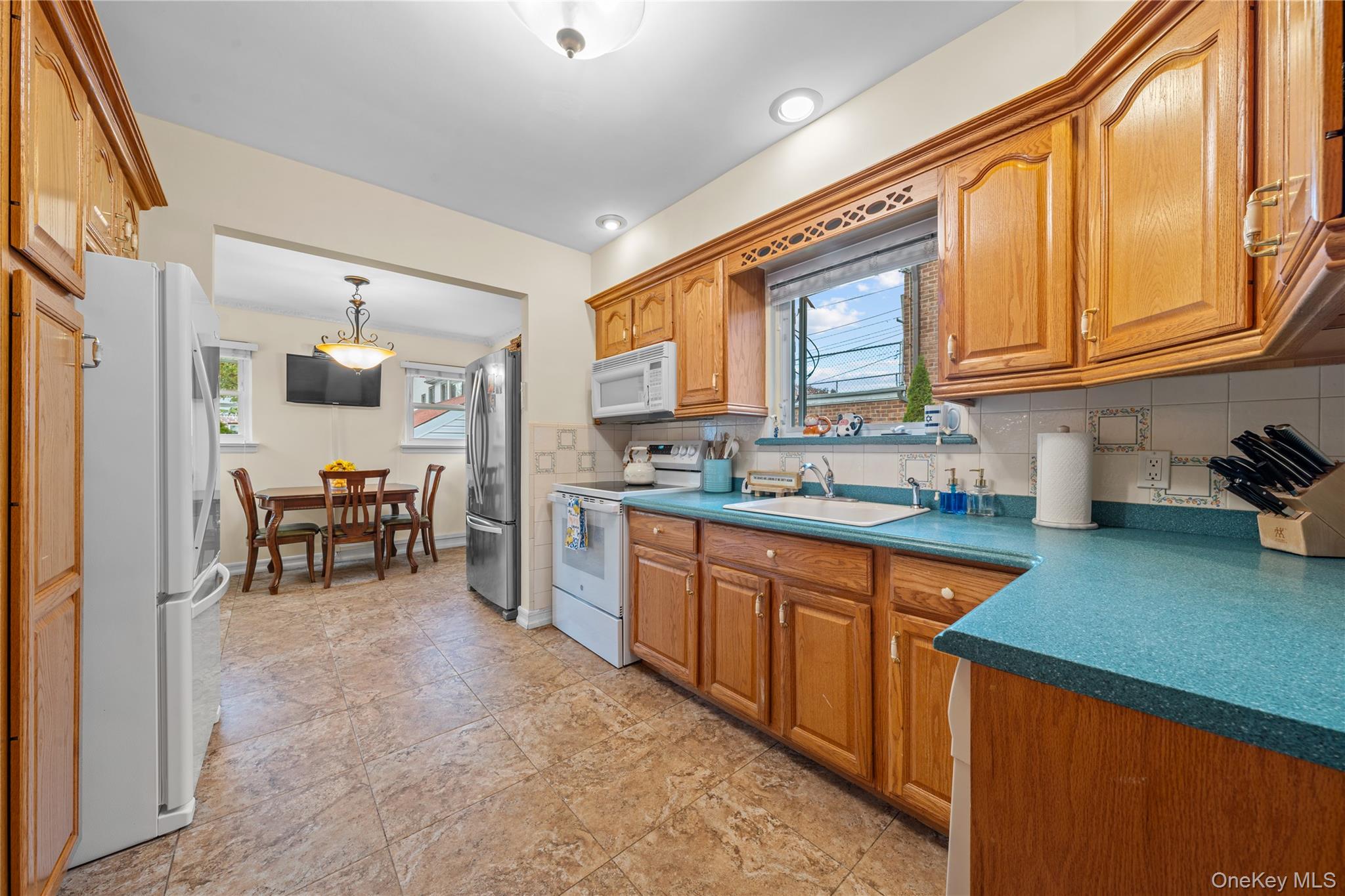 #10 photo, 8210 215th Street, Hollis Hills , NY 11427