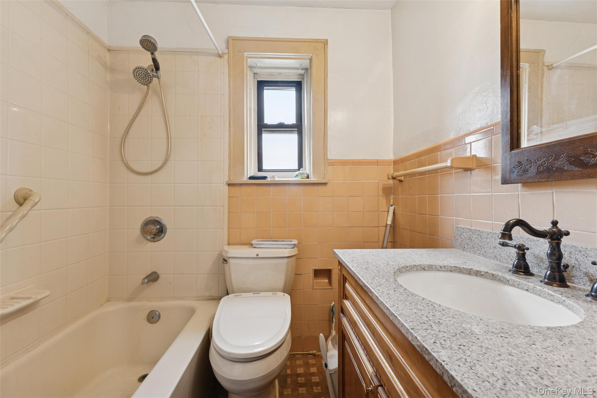 #14 photo, 213 Burns Street, Forest Hills , NY 11375