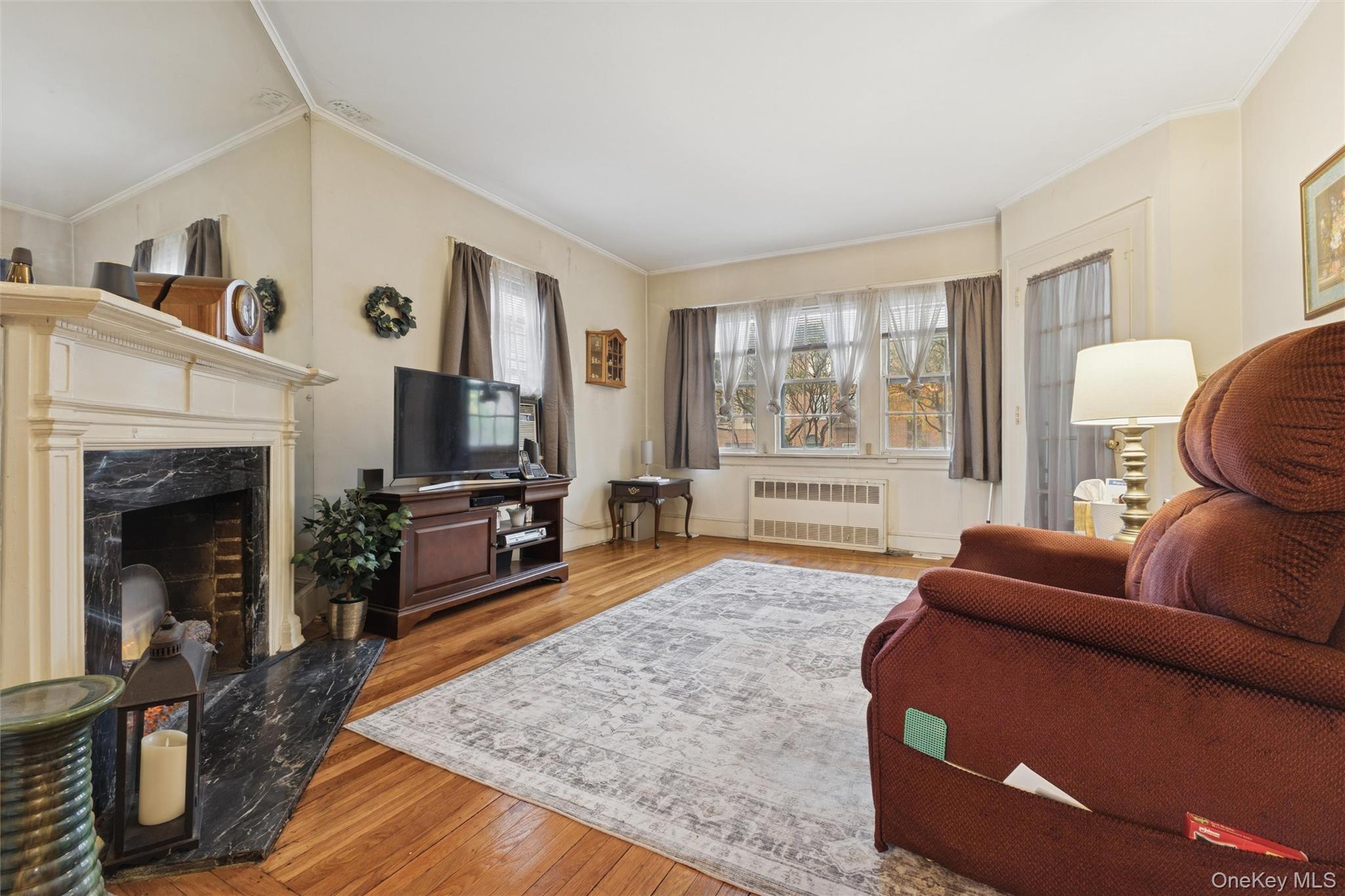 #3 photo, 213 Burns Street, Forest Hills , NY 11375
