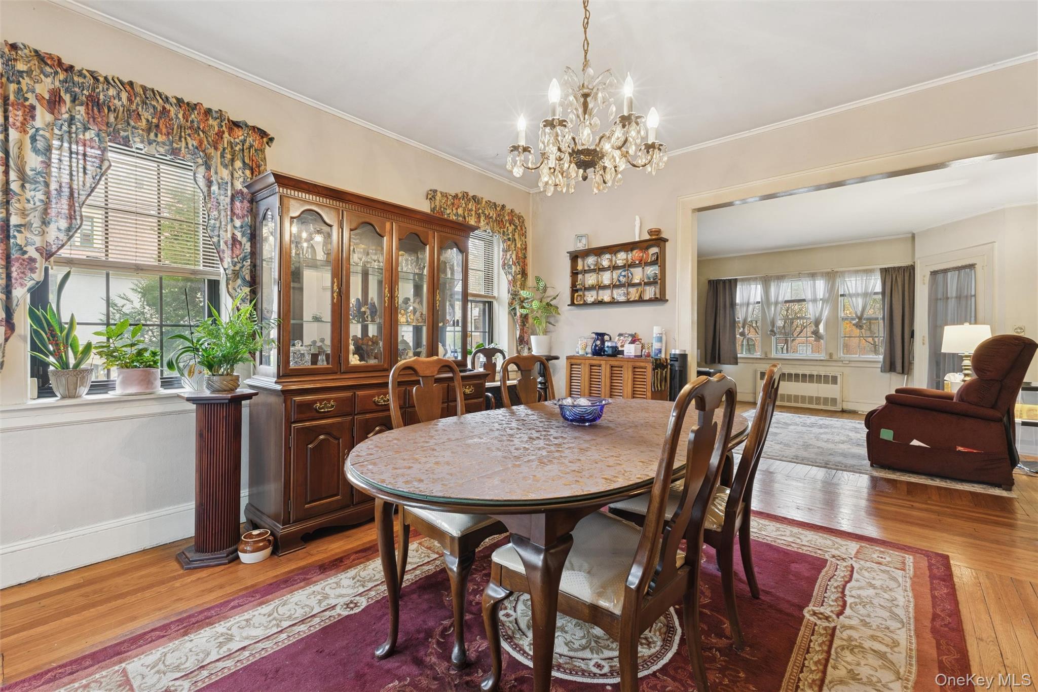 #4 photo, 213 Burns Street, Forest Hills , NY 11375