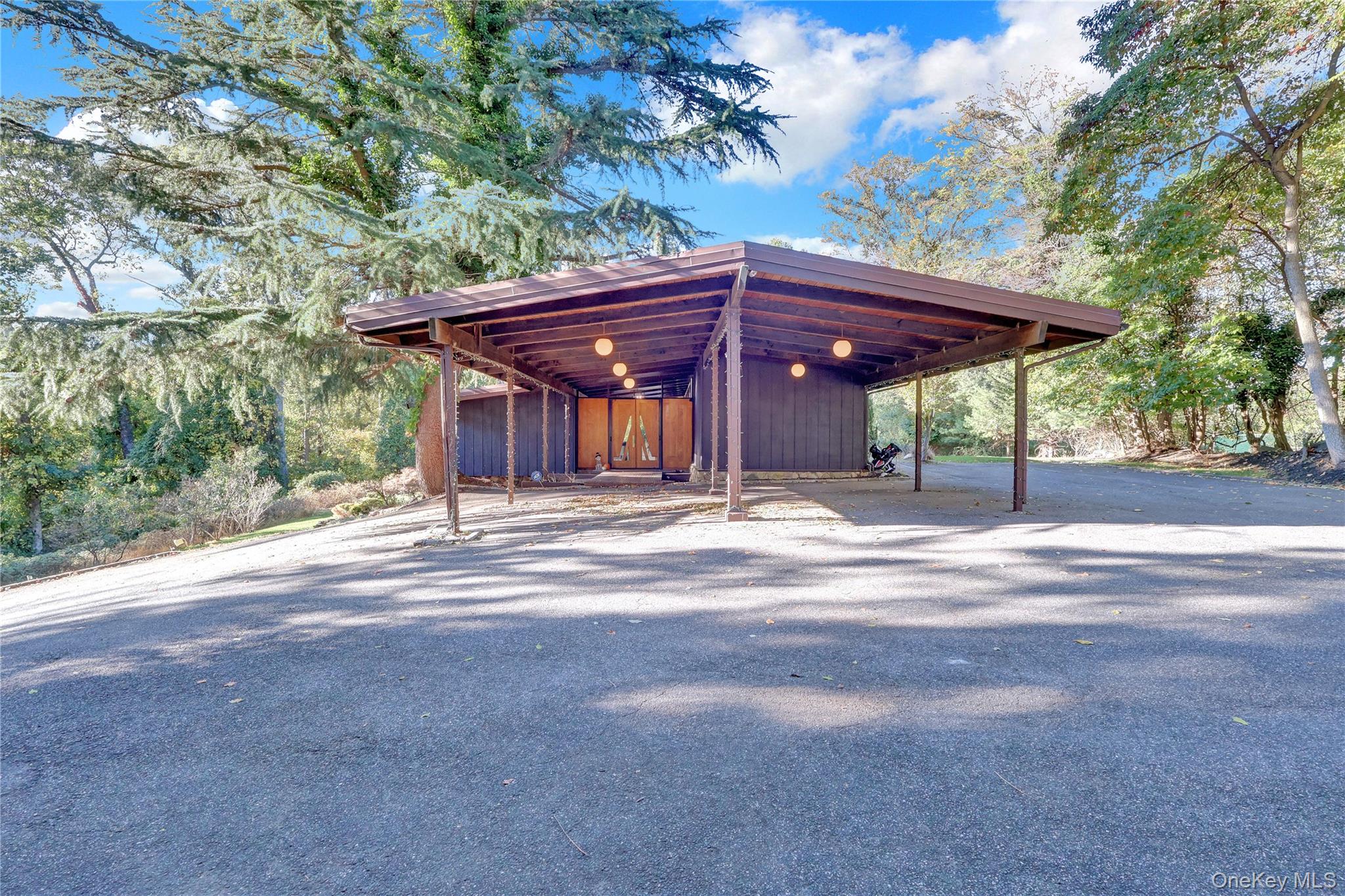 #2 photo, 131 Oakside Drive, Smithtown , NY 11787