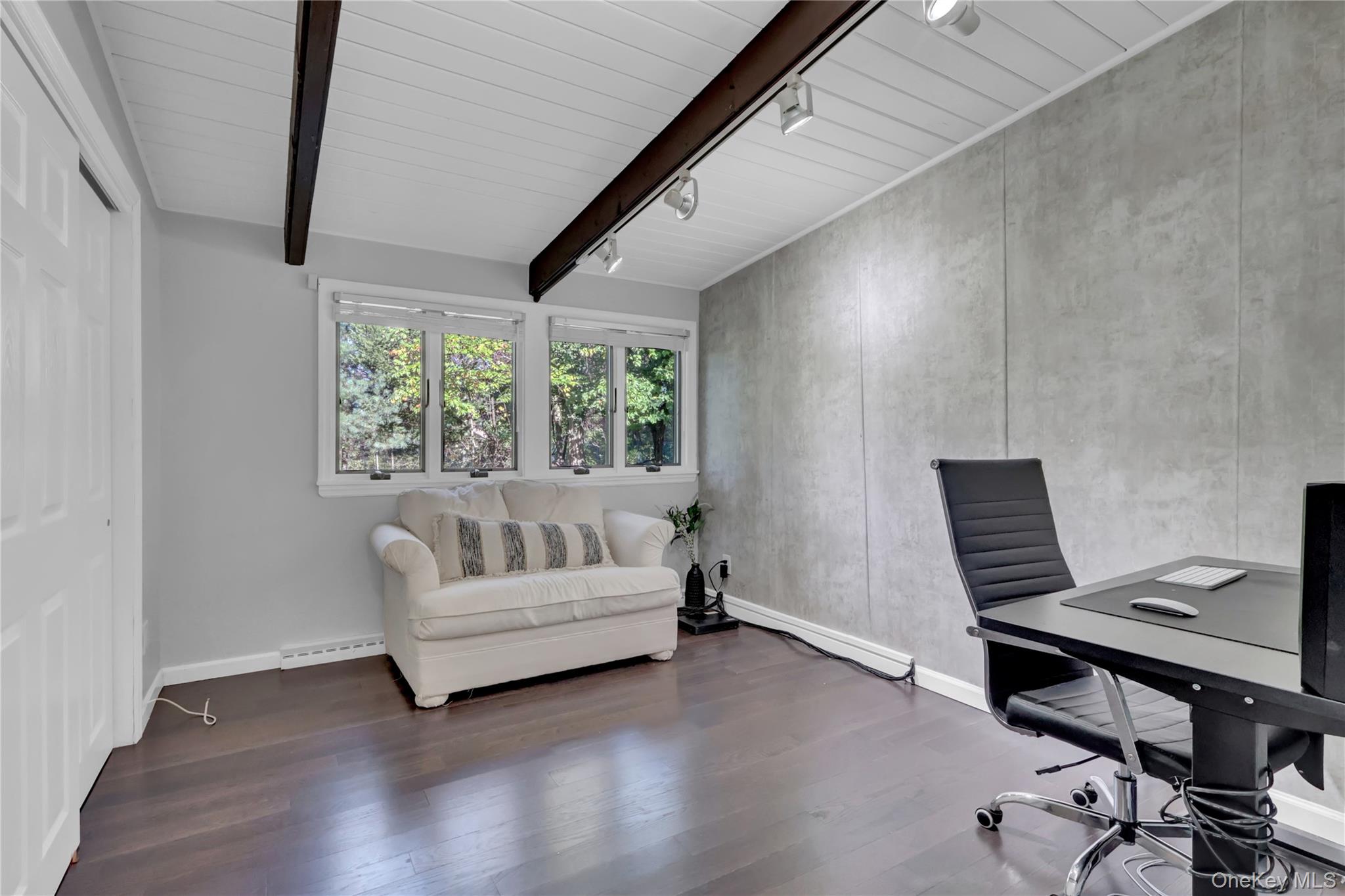 #20 photo, 131 Oakside Drive, Smithtown , NY 11787