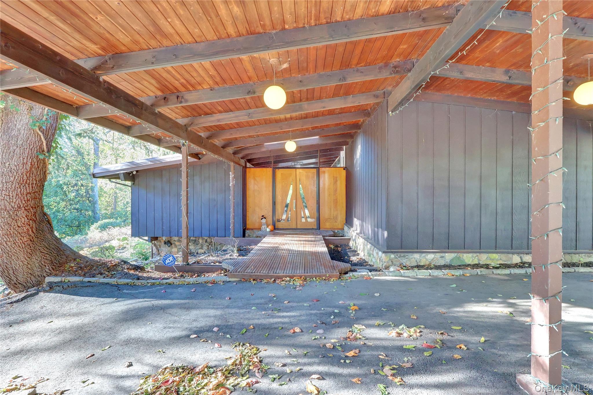 #3 photo, 131 Oakside Drive, Smithtown , NY 11787