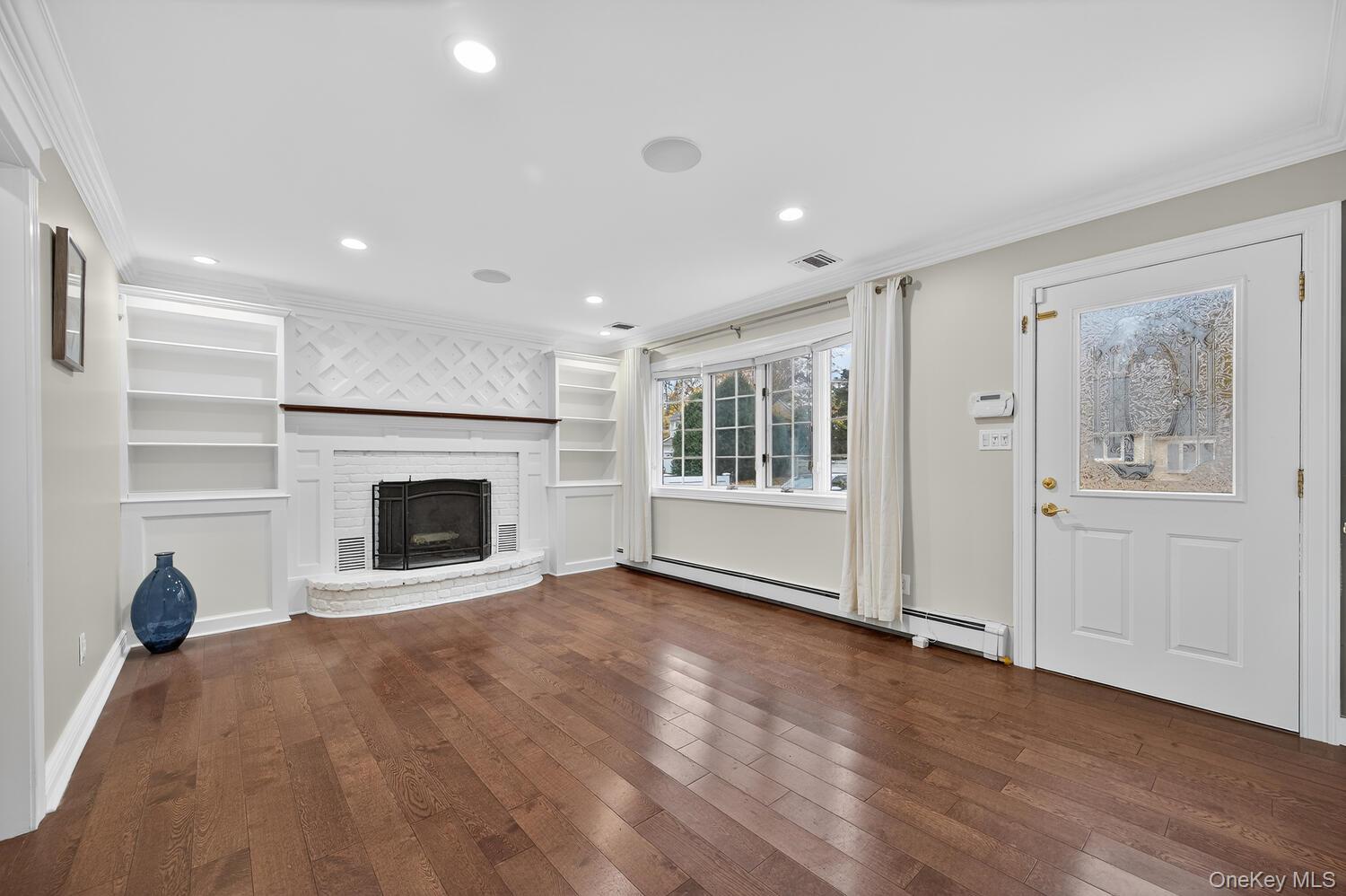 #7 photo, 7 Claire Avenue, Huntington Station , NY 11746