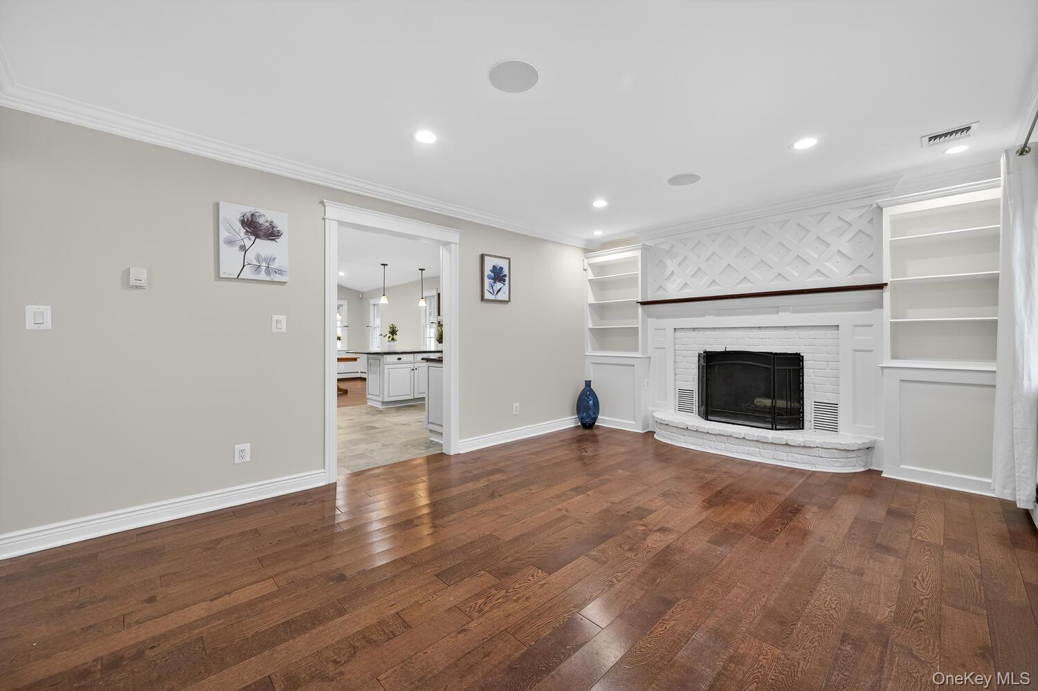 #8 photo, 7 Claire Avenue, Huntington Station , NY 11746