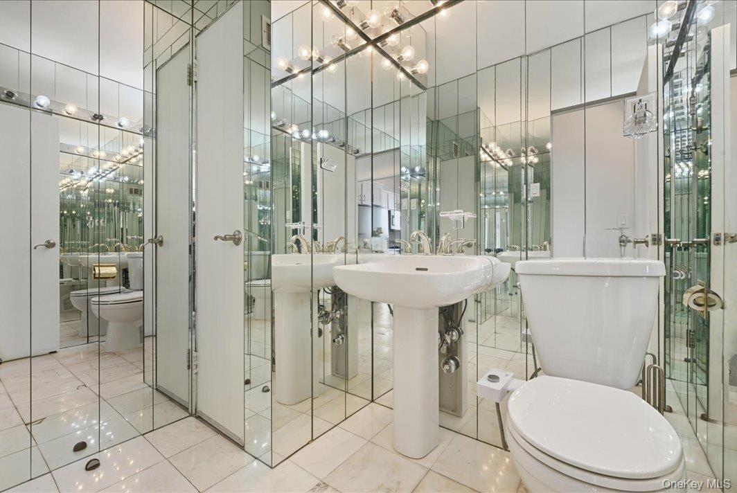 #16 photo, 27110 Grand Central Parkway, Floral Park , NY 11005