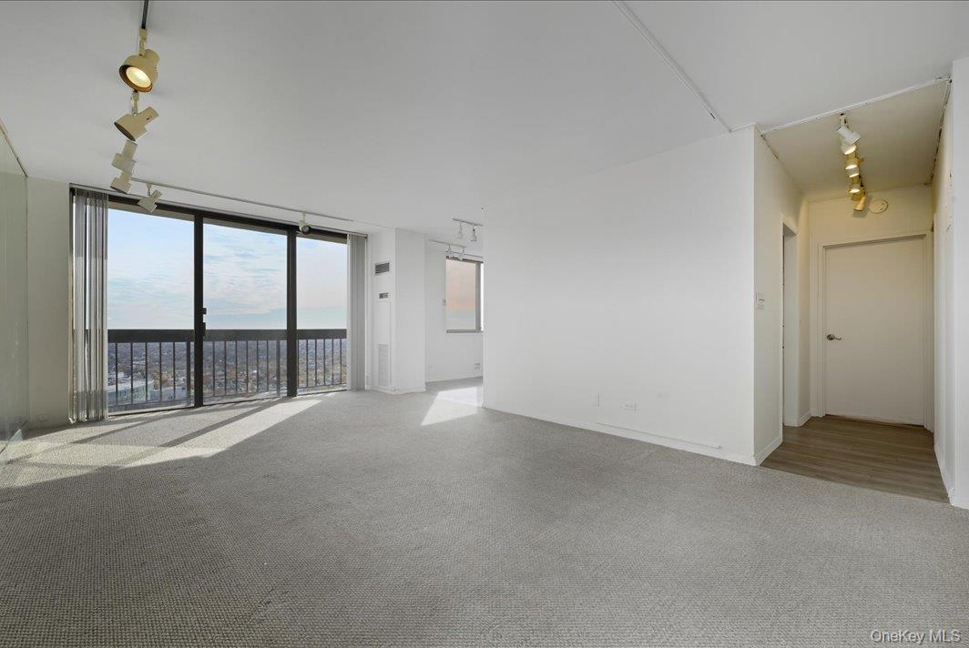 #4 photo, 27110 Grand Central Parkway, Floral Park , NY 11005