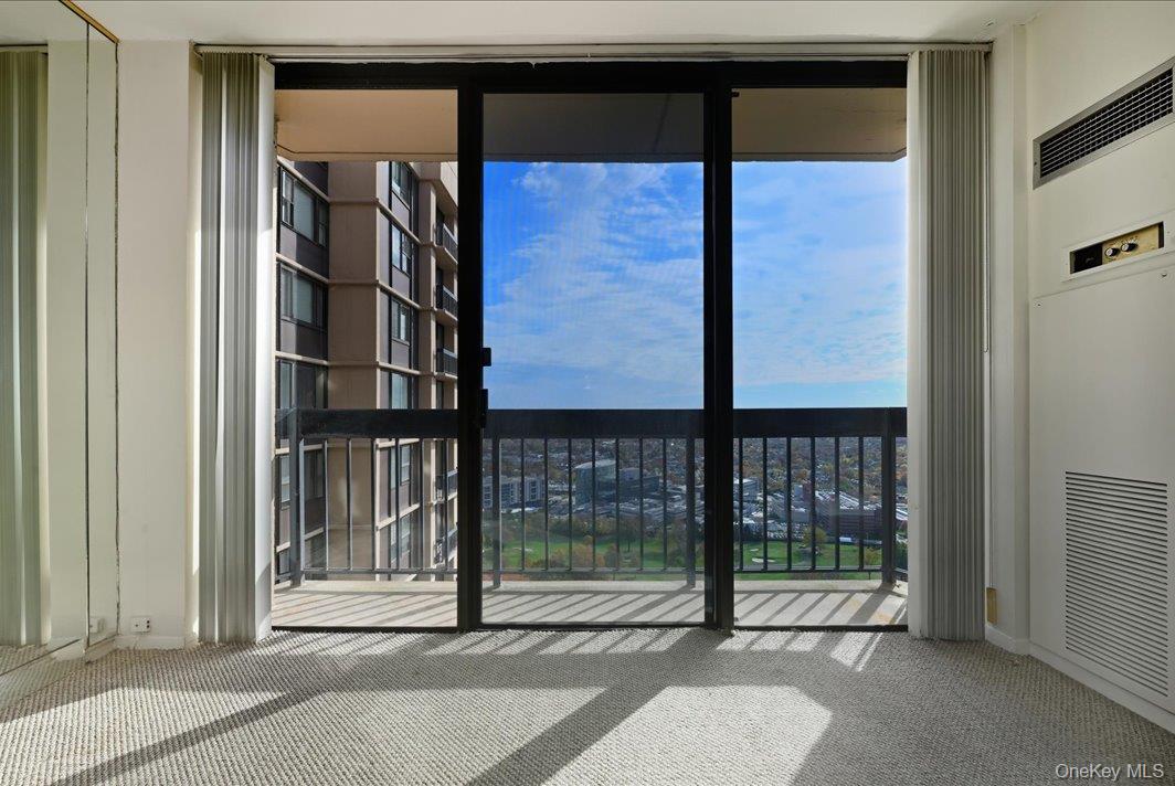 #7 photo, 27110 Grand Central Parkway, Floral Park , NY 11005