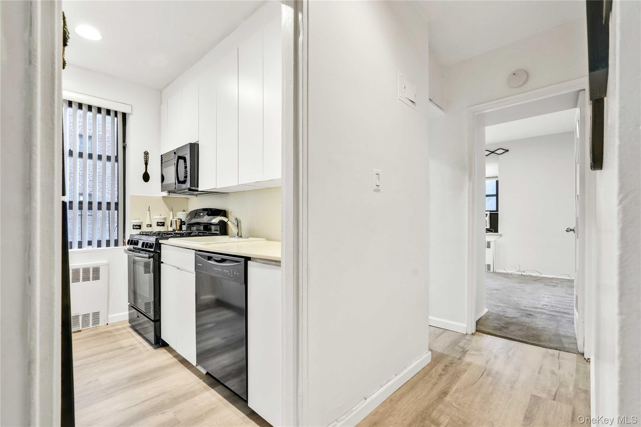 #15 photo, 26-25 141 Street, Flushing , NY 11354