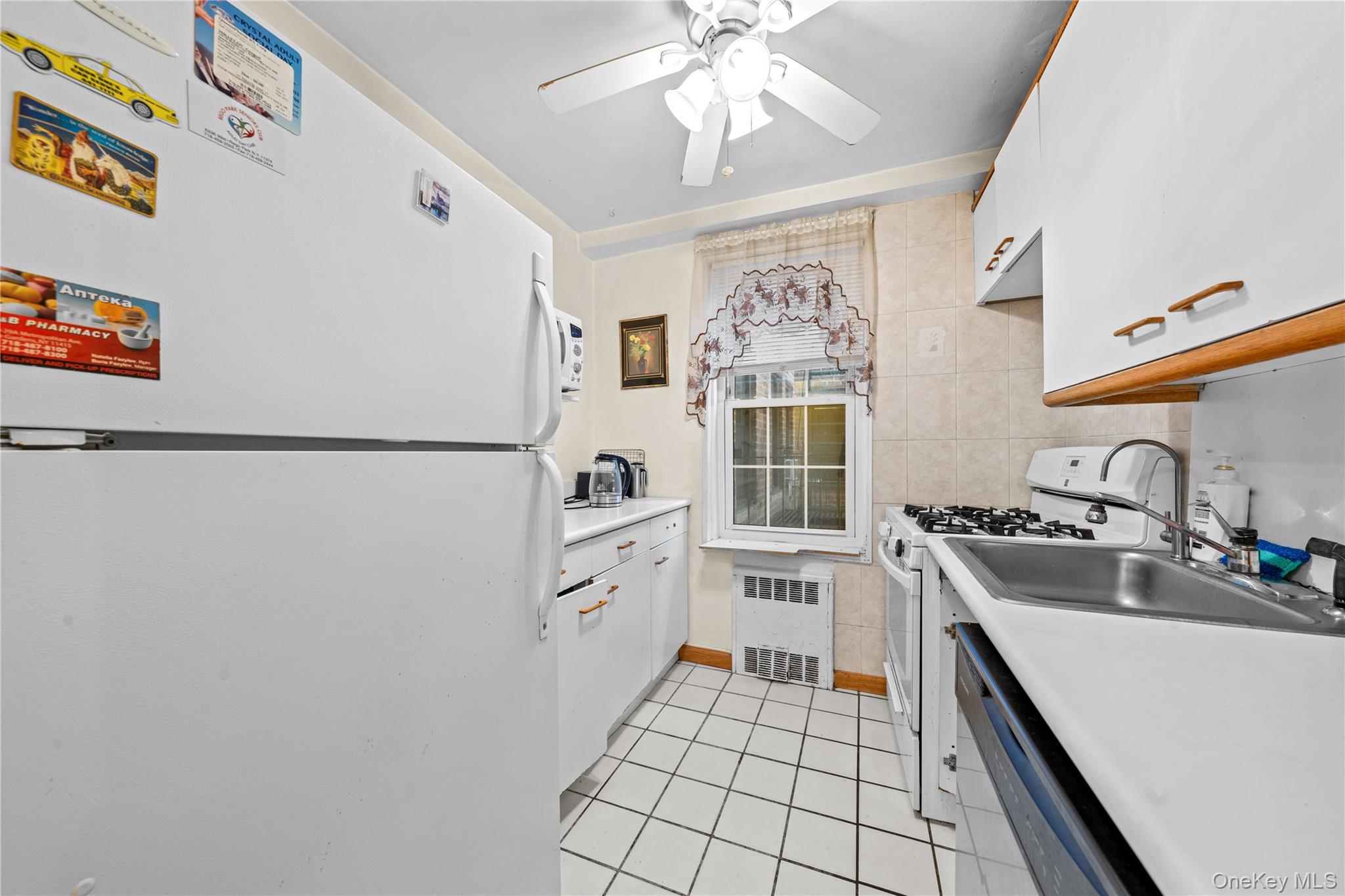 #10 photo, 140-18 burden crescent, Briarwood , NY 11435