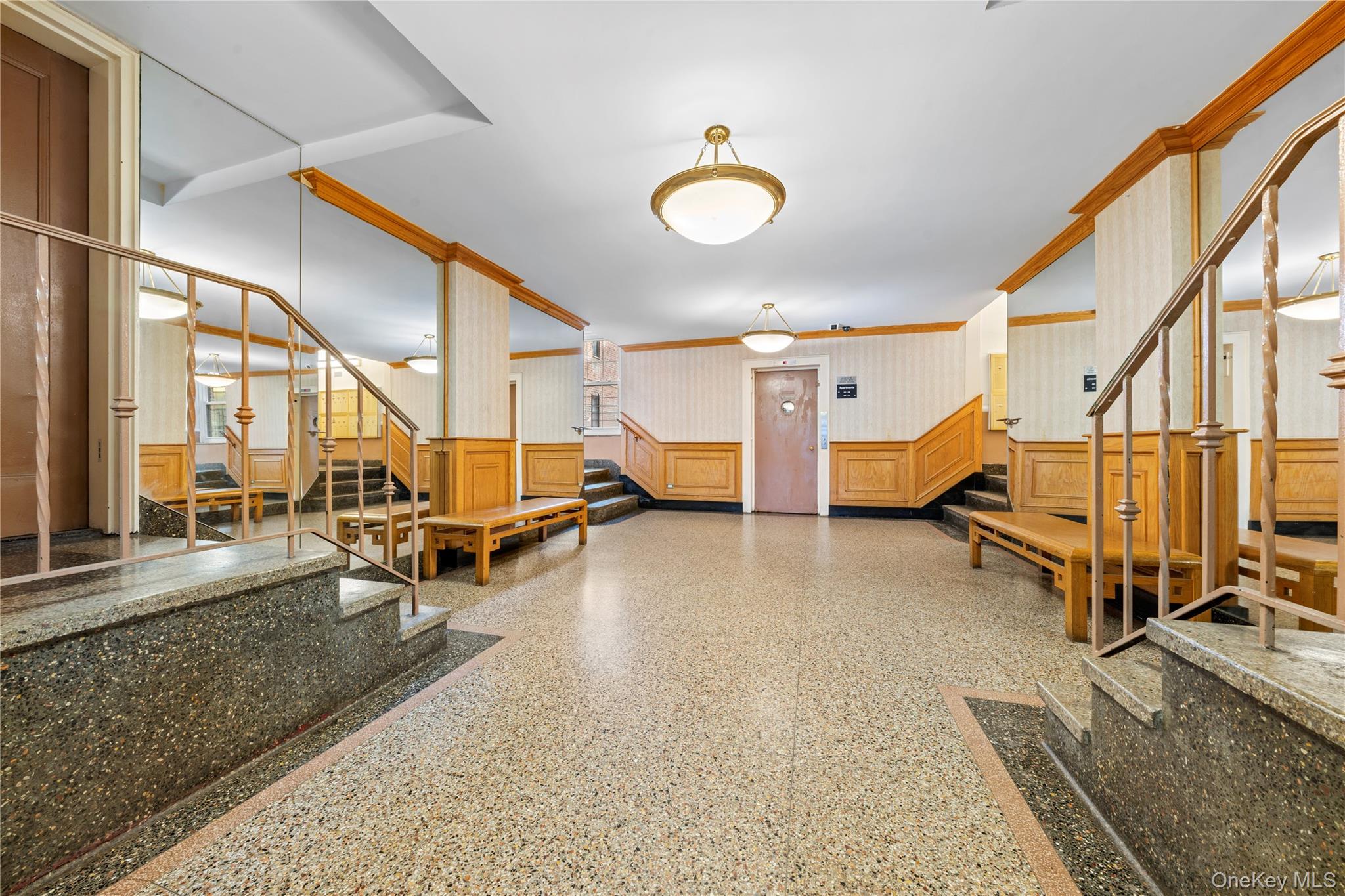 #3 photo, 140-18 burden crescent, Briarwood , NY 11435