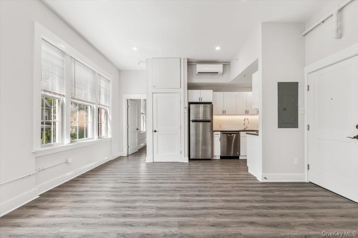 #5 photo, 49 Beekman Avenue, Sleepy Hollow , NY 10591