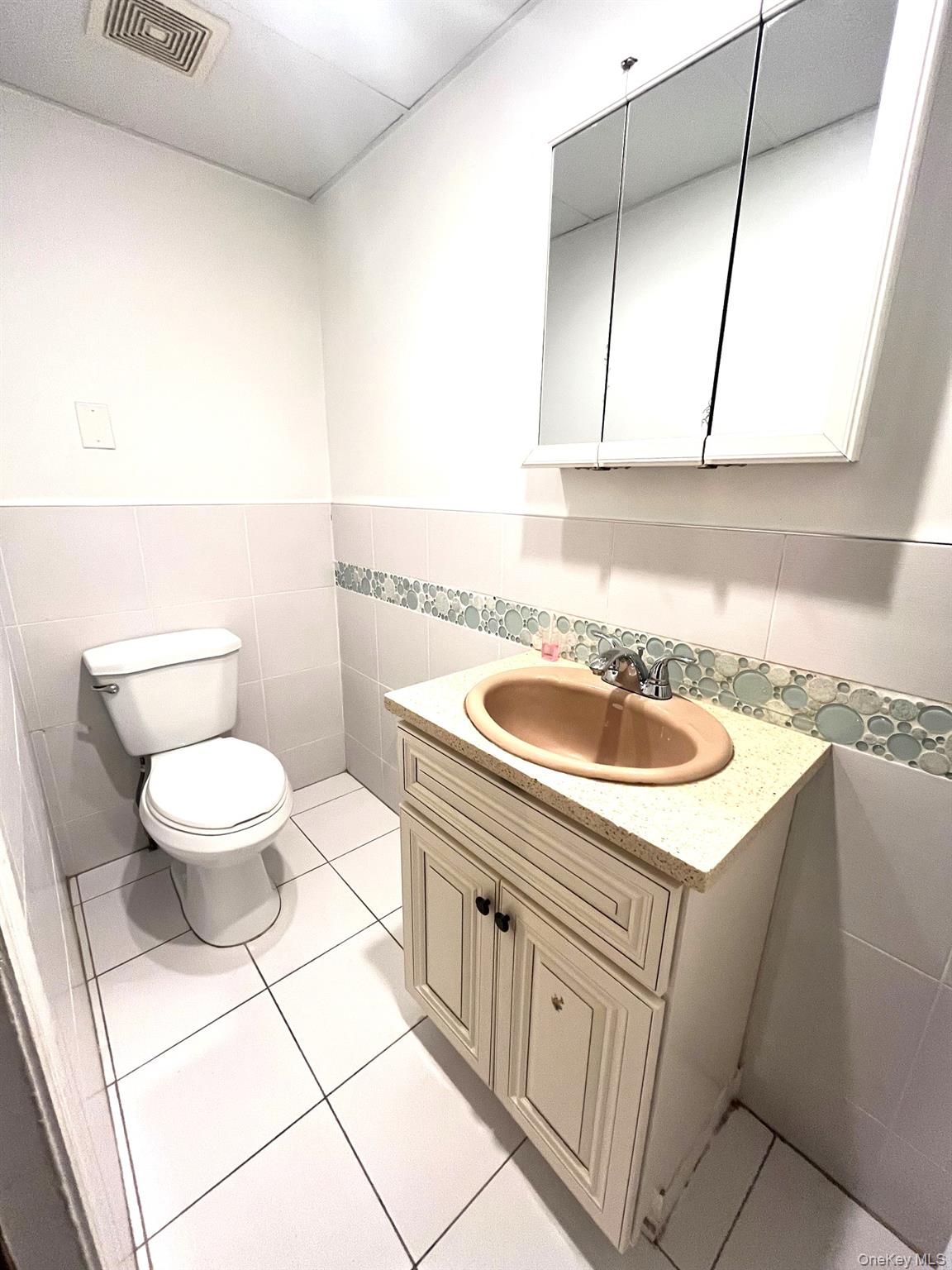 #12 photo, 1945 Paulding Avenue, Bronx , NY 10462