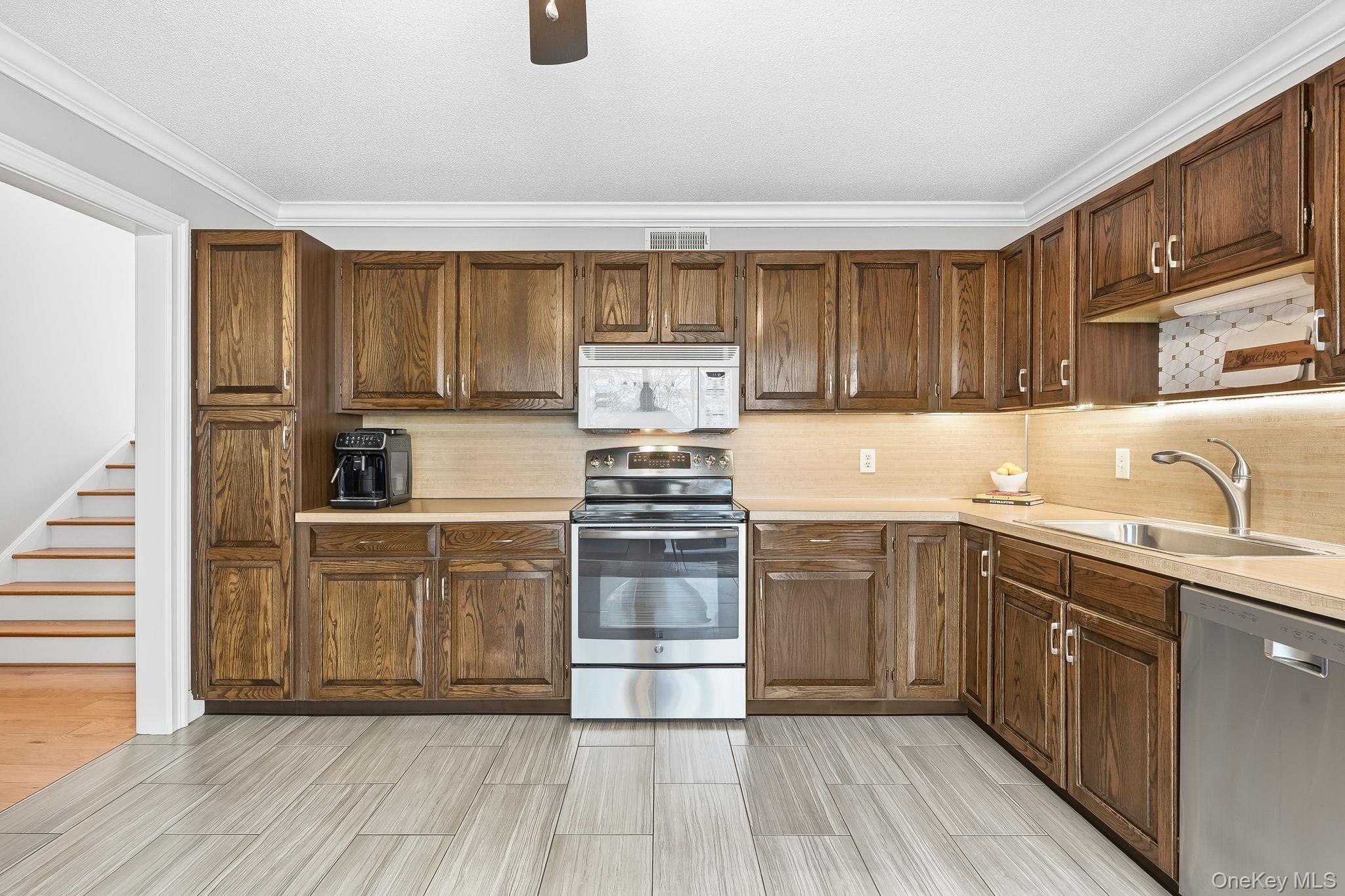 #11 photo, 349 Heritage Hills, Somers , NY 10589