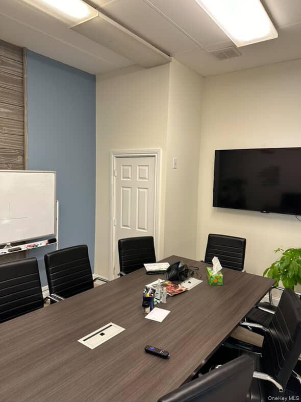 #11 photo, 125 S Wellwood Avenue, Lindenhurst , NY 11757