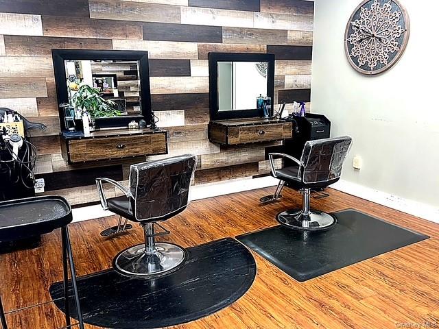 #9 photo, 487 Main Road, Aquebogue , NY 11901