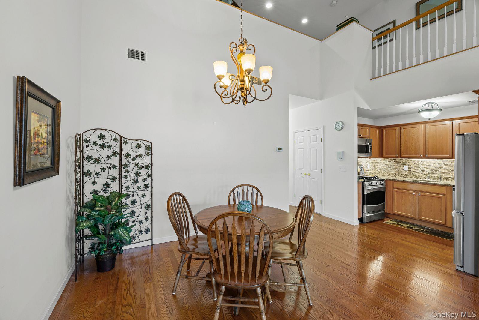 #13 photo, 419 Autumn Drive, East Meadow , NY 11554