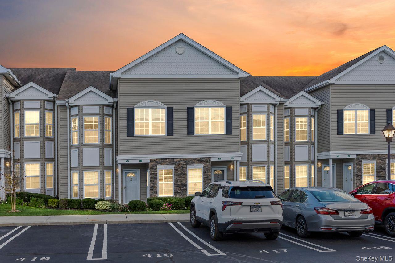 #19 photo, 419 Autumn Drive, East Meadow , NY 11554