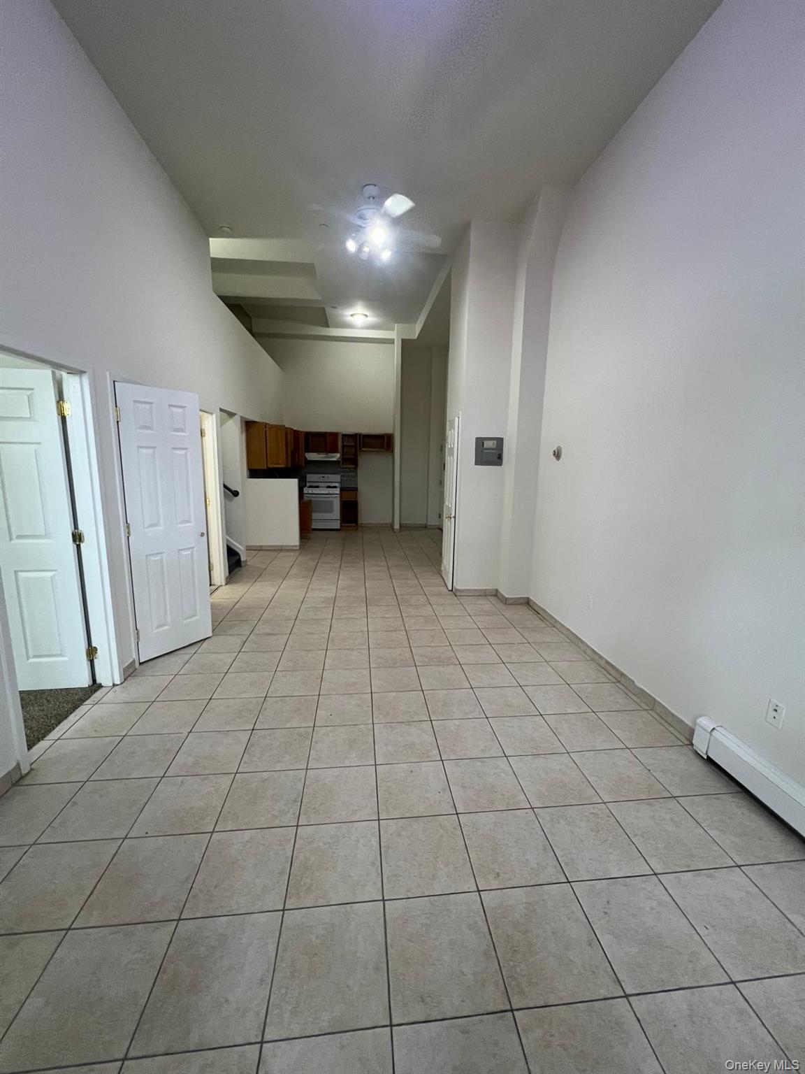 #3 photo, 10005 92nd Avenue, Richmond Hill , NY 11418