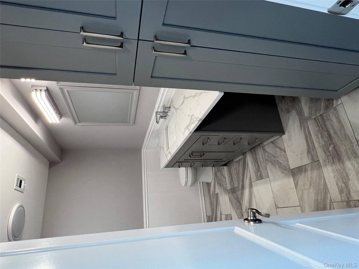 #13 photo, 53 Pointe Circle S, サフォーク郡 Coram , NY 11727