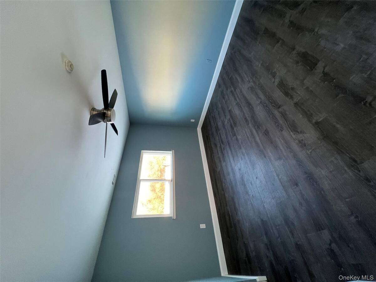 #20 photo, 53 Pointe Circle S, サフォーク郡 Coram , NY 11727