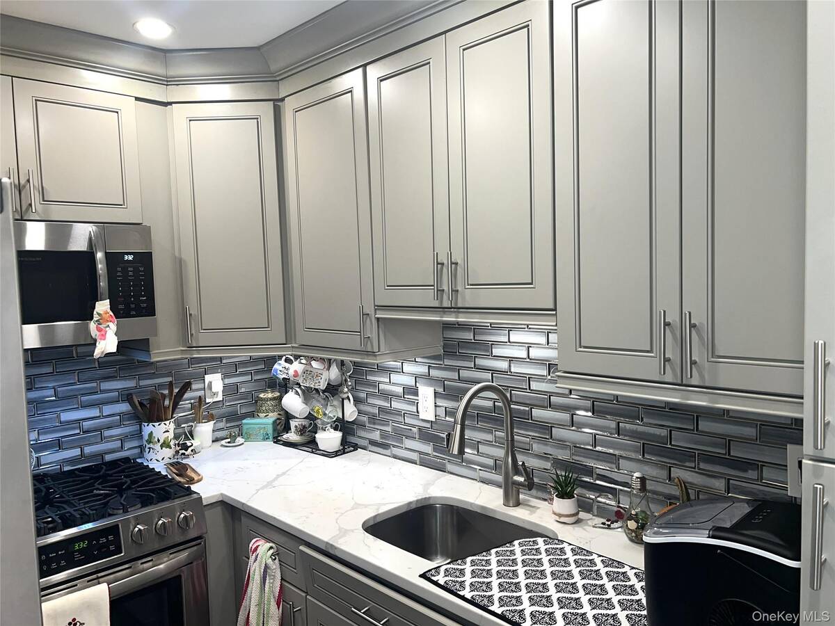 #4 photo, 53 Pointe Circle S, サフォーク郡 Coram , NY 11727