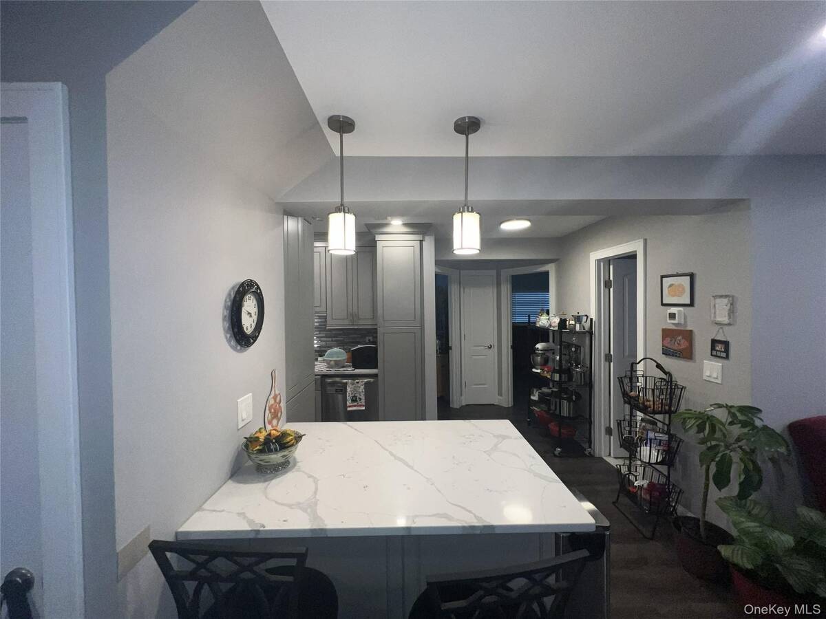 #8 photo, 53 Pointe Circle S, サフォーク郡 Coram , NY 11727