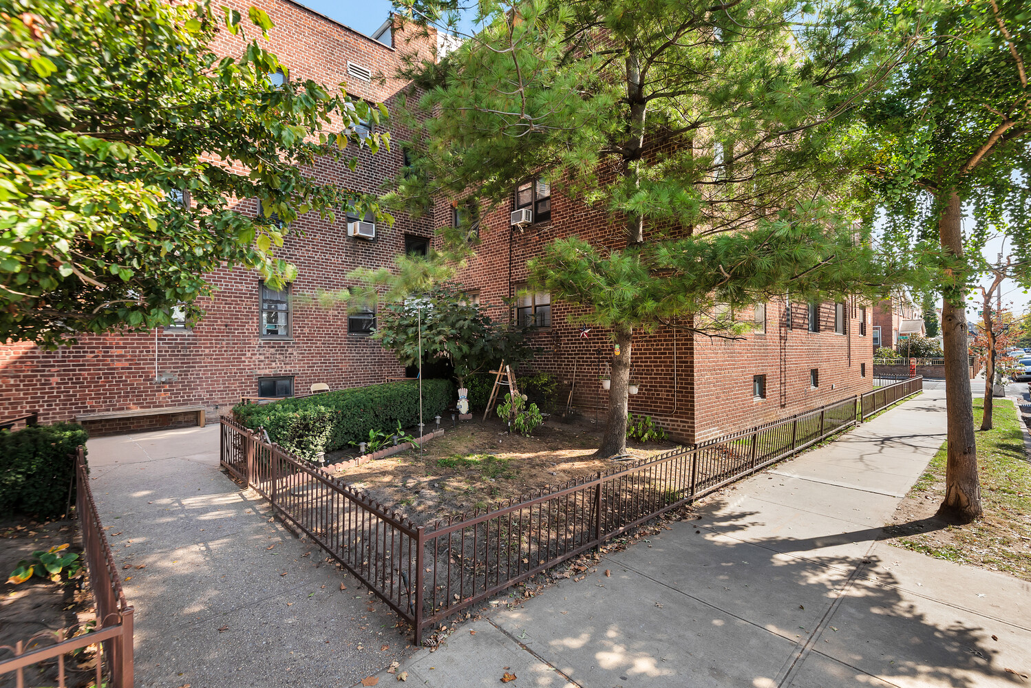 #11 photo, 1265 SHORE Parkway, Bath Beach , NY 11214