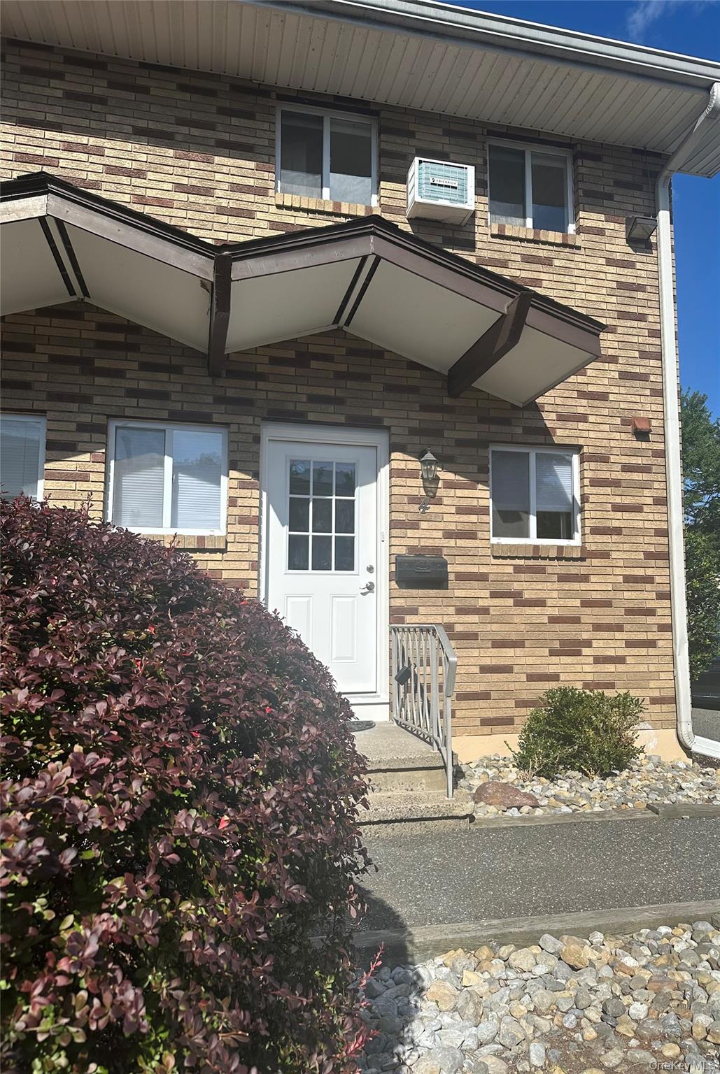 #15 photo, 8 Central Drive, Nanuet , NY 10954