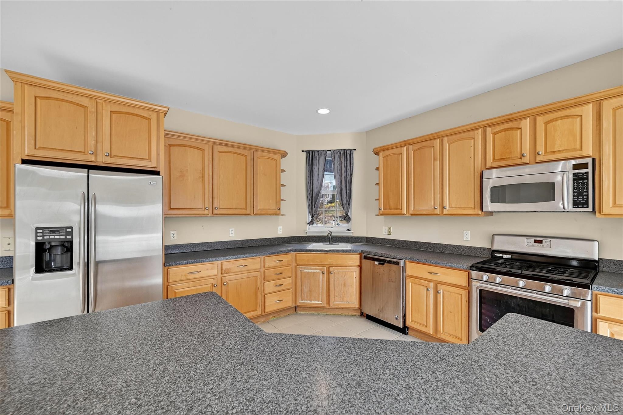 #20 photo, 12 Heather Ridge, Highland Mills , NY 10930